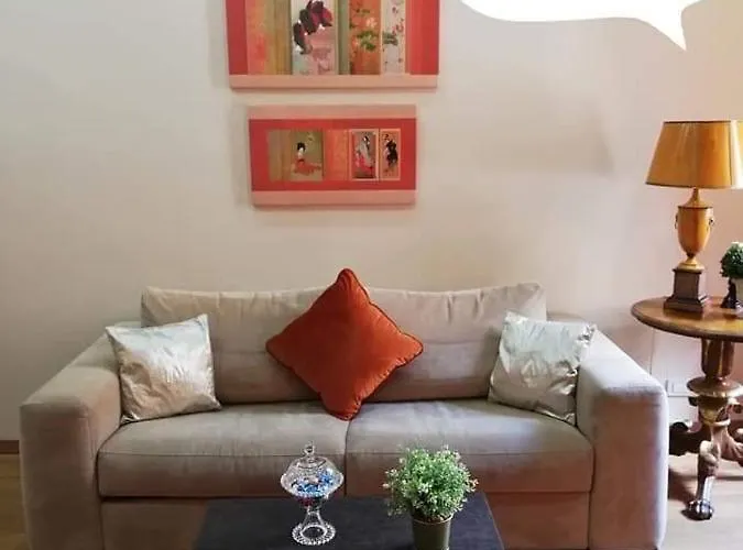 罗马在你心中 - 西班牙广场公寓 *